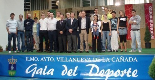 Foto con el Alcalde, D. Luis Partida y el Concejal de Deportes, D. Juan Miguel Gmez